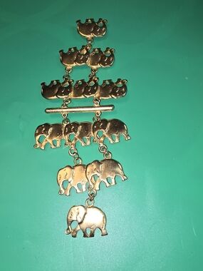 Vintage Gold Elephant Cascade Brooch - Women Jewelry Brooches